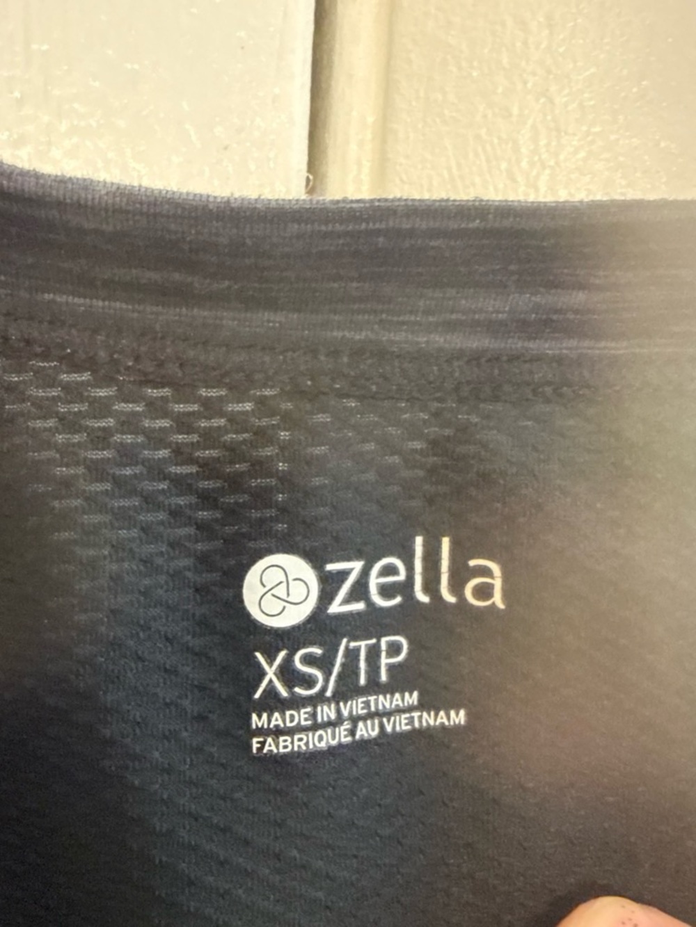 Zella Black Heather Short Sleeve Performance Tee - Picture 3 of 3